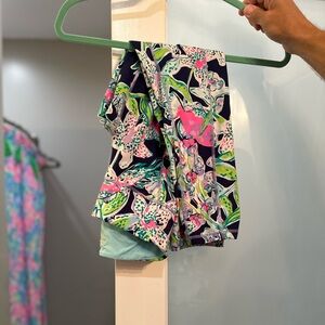 Sway this Way Leggings. Worn once. Size small. VEUC.